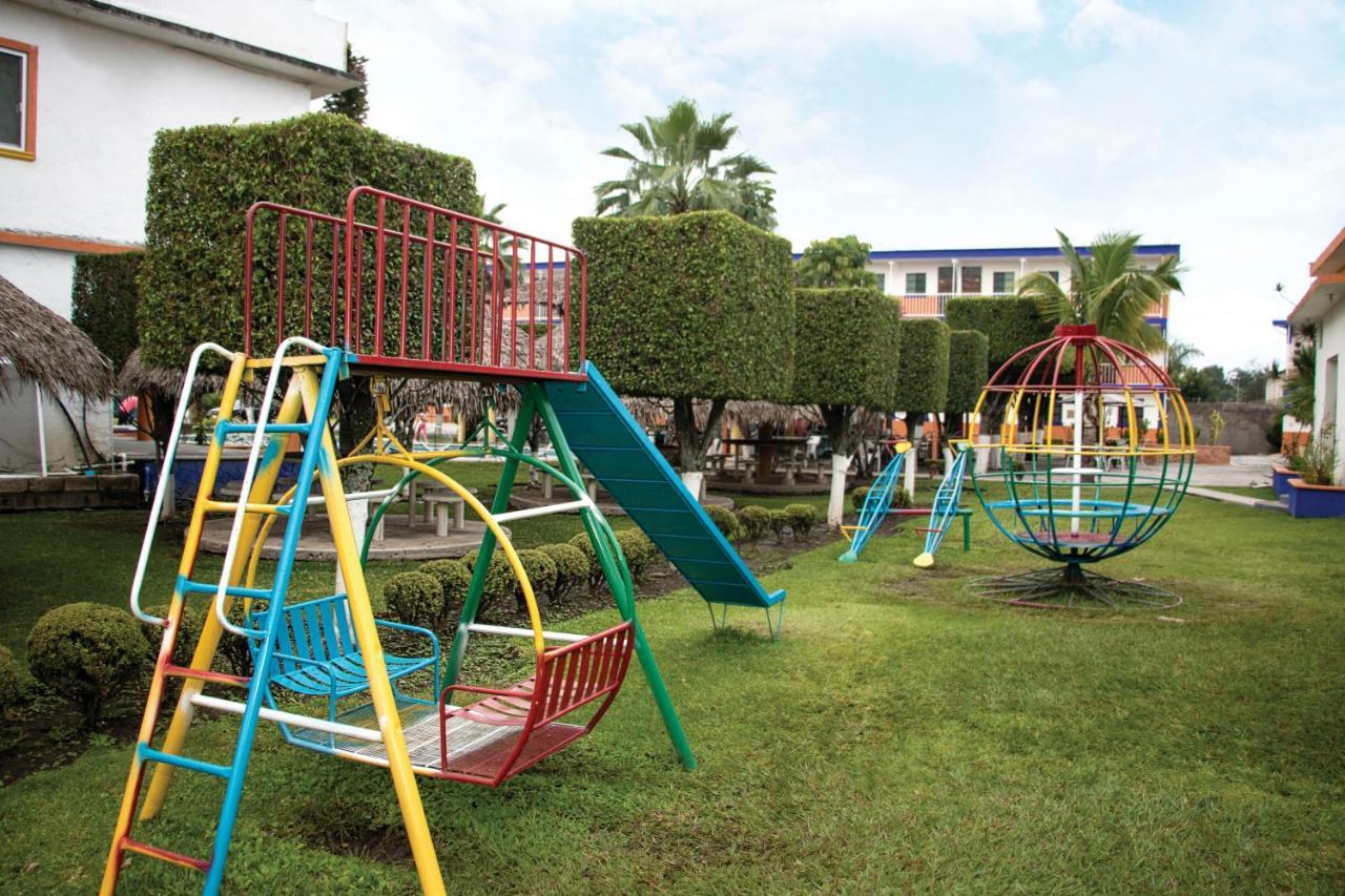 Hotel San Carlos Yautepec Eksteriør billede