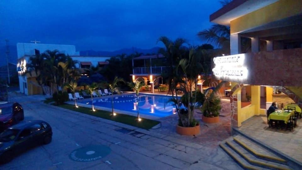 Hotel San Carlos Yautepec Eksteriør billede